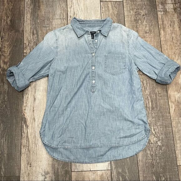 Gap Light Blue Denim Partial Button-down Long Sleeve Boyfriend Cut Shirt Medium - Picture 6 of 10